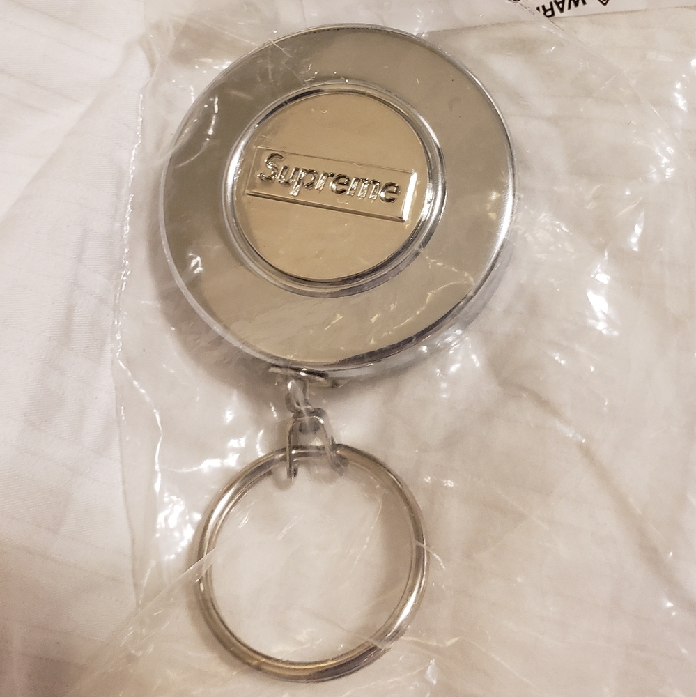 Supreme Key Holder